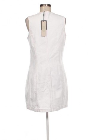 Ruha Tommy Jeans, Méret L, Szín Fehér, Ár 38 939 Ft