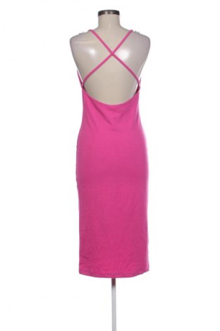 Rochie Trendyol, Mărime L, Culoare Roz, Preț 126,00 Lei