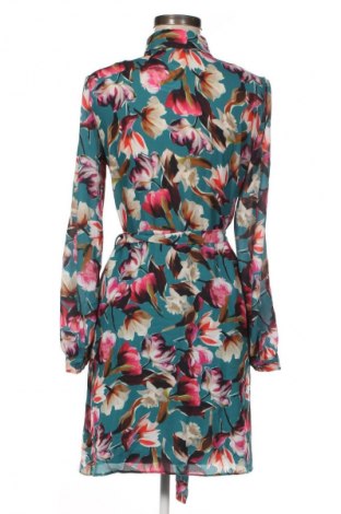 Šaty  Trendyol, Velikost M, Barva Vícebarevné, Cena  389,00 Kč