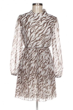 Sukienka Trendyol, Rozmiar S, Kolor Kolorowy, Cena 110,34 zł