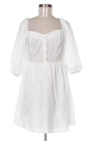 Rochie Trendyol, Mărime M, Culoare Alb, Preț 126,00 Lei