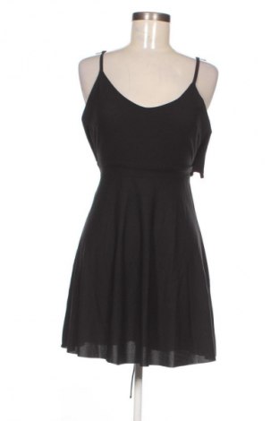 Šaty  Trendyol, Velikost S, Barva Černá, Cena  608,00 Kč