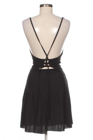 Šaty  Trendyol, Velikost S, Barva Černá, Cena  608,00 Kč