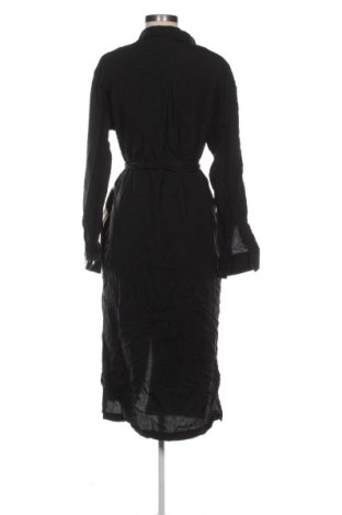 Sukienka Triumph, Rozmiar XL, Kolor Czarny, Cena 154,99 zł