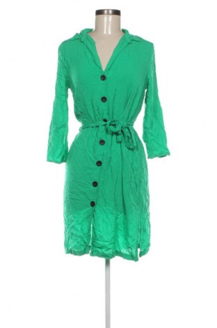 Рокля True Spirit, Размер M, Цвят Зелен, Цена 22,99 лв.