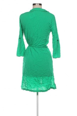 Рокля True Spirit, Размер M, Цвят Зелен, Цена 22,99 лв.
