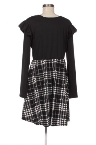 Рокля Unbranded, Размер XXL, Цвят Многоцветен, Цена 23,99 лв.