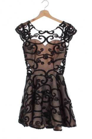 Ruha Unbranded, Méret M, Szín Fekete, Ár 7 828 Ft