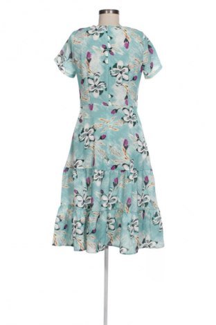 Рокля Unbranded, Размер M, Цвят Многоцветен, Цена 39,14 лв.