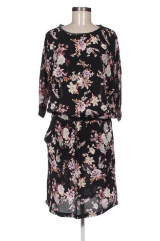 Рокля Unbranded, Размер XL, Цвят Многоцветен, Цена 39,00 лв.