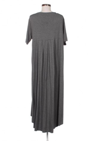 Рокля Unbranded, Размер M, Цвят Сив, Цена 39,14 лв.