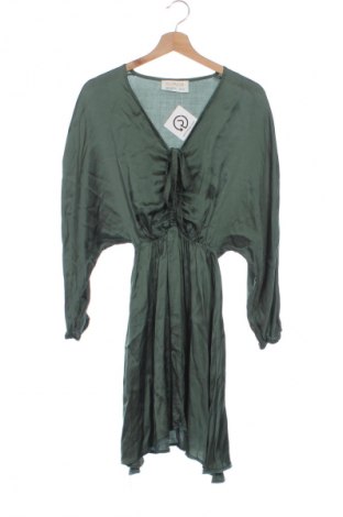 Kleid Unbranded, Größe M, Farbe Grün, Preis 20,03 €