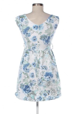 Рокля Unbranded, Размер M, Цвят Многоцветен, Цена 39,14 лв.