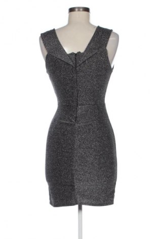 Рокля Unbranded, Размер S, Цвят Сребрист, Цена 58,14 лв.