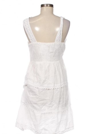 Kleid Unbranded, Größe M, Farbe Weiß, Preis € 33,99