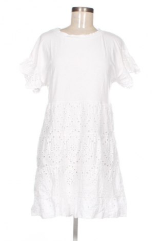 Ruha Unbranded, Méret M, Szín Fehér, Ár 7 805 Ft