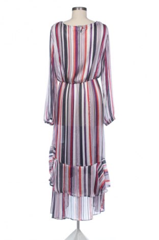 Ruha VILA, Méret M, Szín Sokszínű, Ár 6 800 Ft