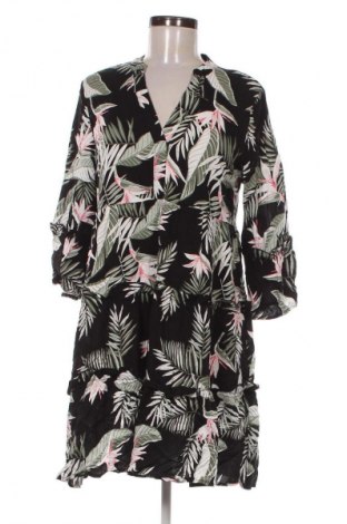 Рокля Vero Moda, Размер L, Цвят Многоцветен, Цена 35,99 лв.