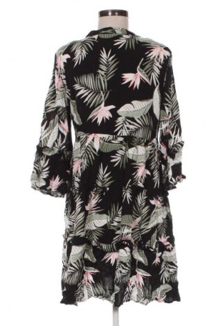 Рокля Vero Moda, Размер L, Цвят Многоцветен, Цена 35,99 лв.