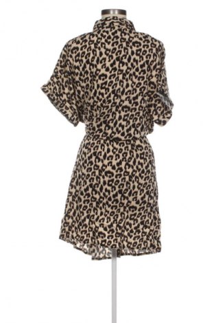 Рокля Vero Moda, Размер XL, Цвят Многоцветен, Цена 77,99 лв.