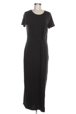 Рокля Vero Moda, Размер M, Цвят Черен, Цена 33,82 лв.