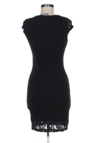 Рокля Vero Moda, Размер XS, Цвят Черен, Цена 61,94 лв.