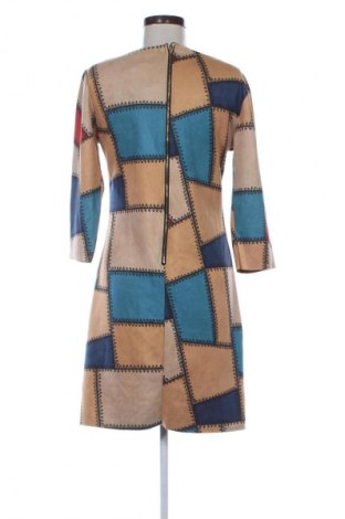 Рокля Voyelles, Размер L, Цвят Многоцветен, Цена 39,00 лв.