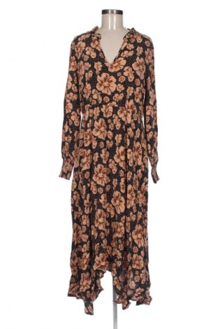 Kleid Y.A.S, Größe M, Farbe Mehrfarbig, Preis 127,99 €