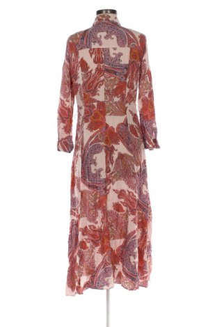 Рокля Zara, Размер L, Цвят Многоцветен, Цена 36,99 лв.