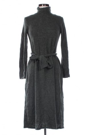 Kleid Zara, Größe S, Farbe Grün, Preis € 23,99