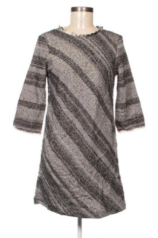 Kleid Zara, Größe M, Farbe Mehrfarbig, Preis 13,99 €