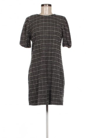 Рокля Zara, Размер L, Цвят Черен, Цена 20,99 лв.