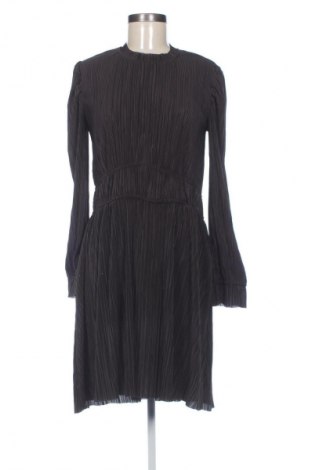 Рокля Zara, Размер L, Цвят Сив, Цена 62,00 лв.