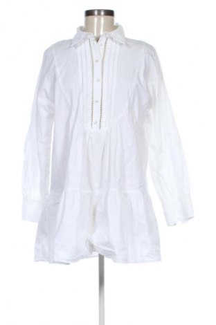 Рокля Zara, Размер M, Цвят Бял, Цена 27,37 лв.