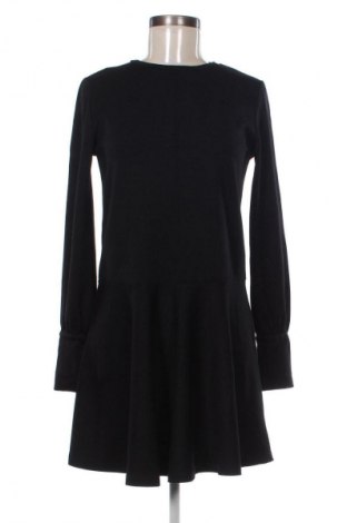 Рокля Zara, Размер S, Цвят Черен, Цена 26,98 лв.