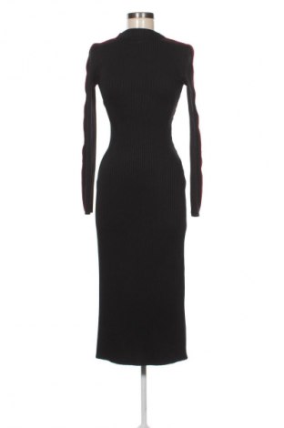 Рокля Zara, Размер M, Цвят Черен, Цена 34,00 лв.