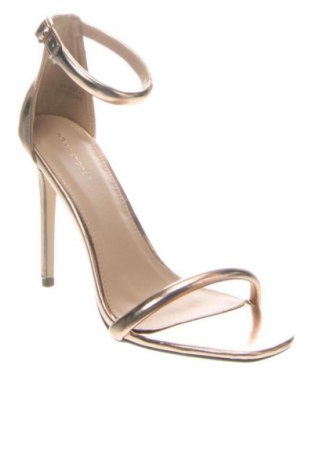 Sandalen Ideal Shoes, Größe 40, Farbe Golden, Preis 47,56 €