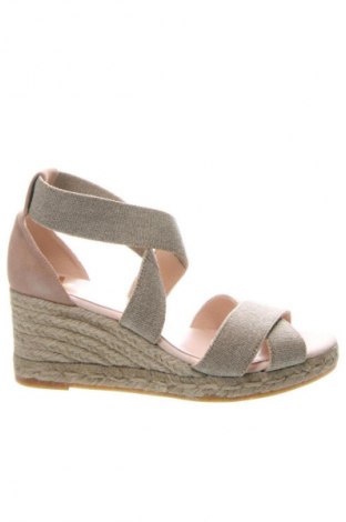 Сандали Kanna, Размер 39, Цвят Многоцветен, Цена 127,99 лв.