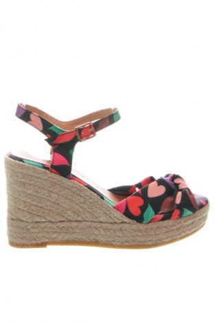 Сандали Kanna, Размер 39, Цвят Многоцветен, Цена 93,99 лв.