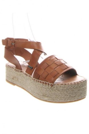 Сандали Shabbies Amsterdam, Размер 37, Цвят Кафяв, Цена 209,99 лв.