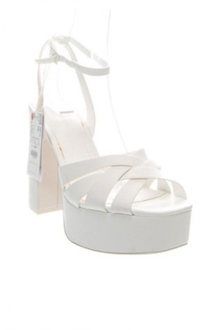 Sandale Stradivarius, Mărime 39, Culoare Alb, Preț 169,00 Lei