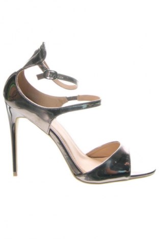 Sandalen Tom & Eva, Größe 40, Farbe Silber, Preis 31,72 €