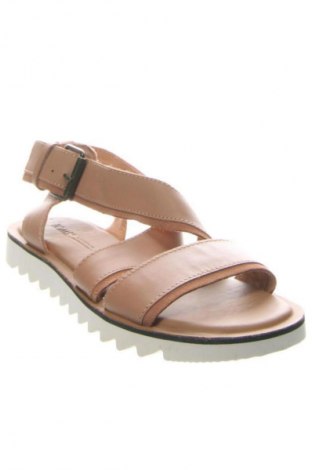Szandálok Toms, Méret 38, Szín Barna, Ár 31 749 Ft