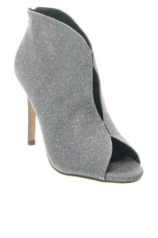 Sandale Tulipano, Mărime 36, Culoare Argintiu, Preț 200,00 Lei