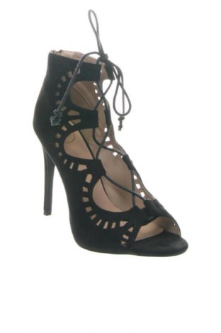 Sandalen United Fashion, Größe 40, Farbe Schwarz, Preis 31,72 €