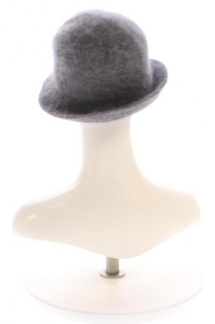 Mütze C&A, Farbe Grau, Preis € 13,99