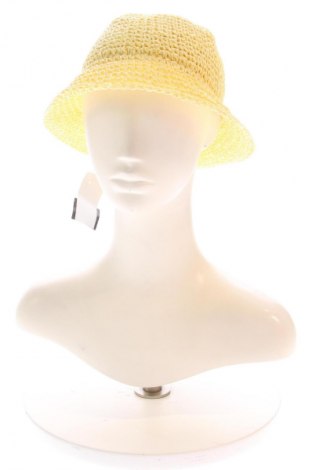 Sapka C&A, Szín Ekrü
, Ár 4 636 Ft