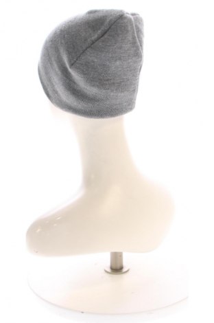 Čepice  H&M, Barva Šedá, Cena  289,00 Kč