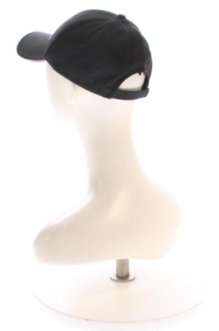 Шапка Tommy Hilfiger, Цвят Черен, Цена 19,42 €