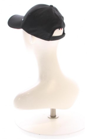 Шапка Tommy Hilfiger, Цвят Черен, Цена 19,42 €
